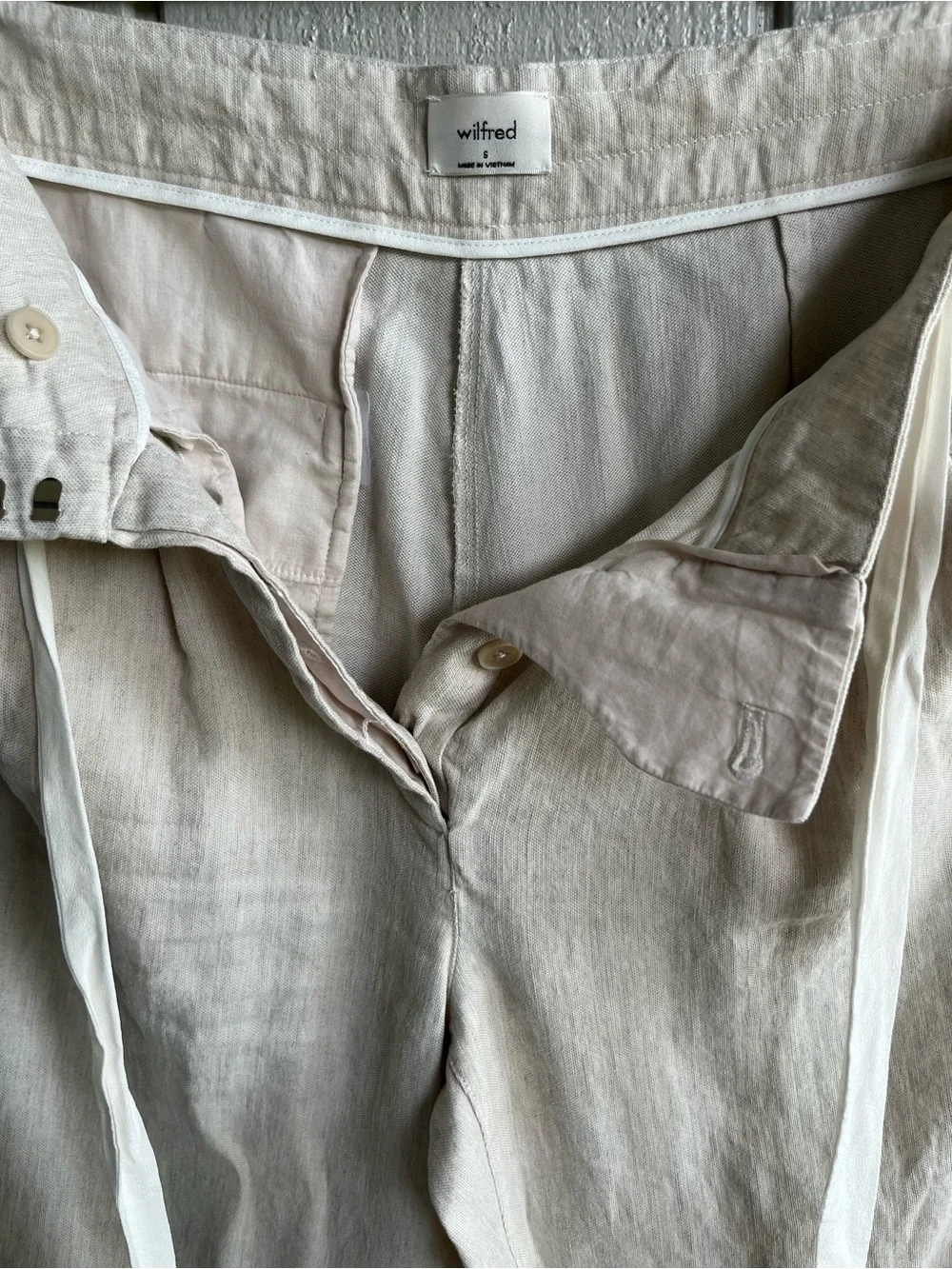 Aritzia Wilfred Linen Blend Cropped Trousers in Cream Size S
